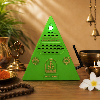 Heart Chakra Healing Pyramid +Heart Chakra Essential Oil